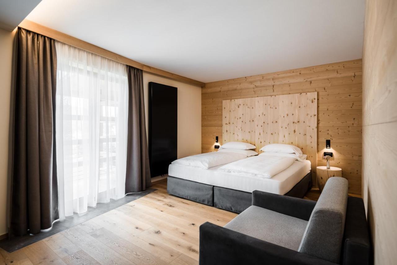 Deluxe Room,666616716:JPEG