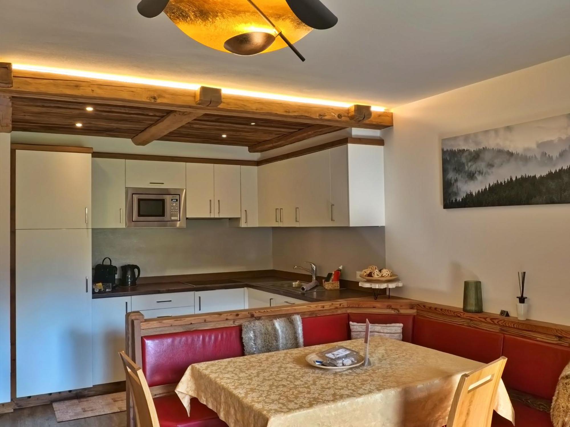 Deluxe Two-Bedroom Apartment